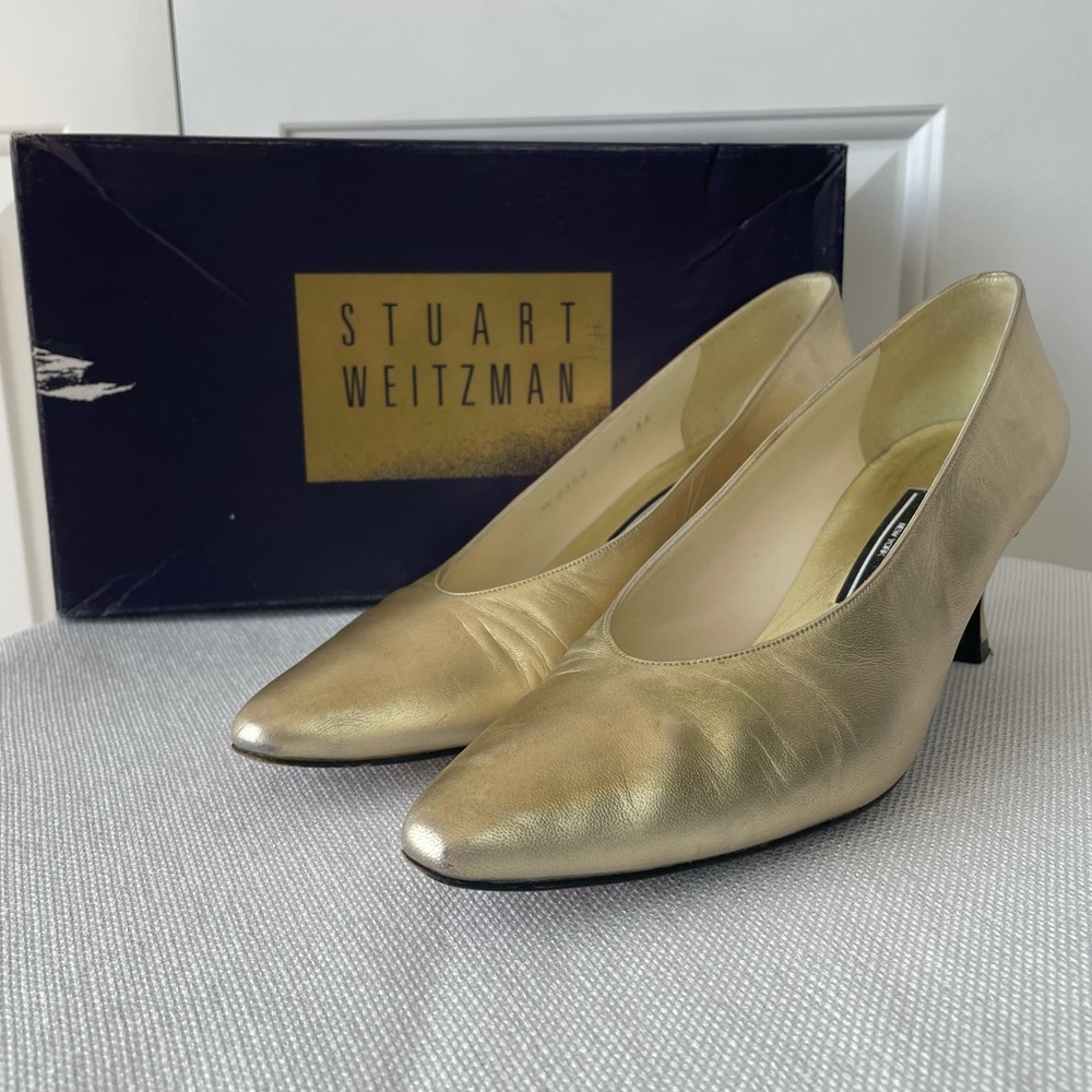 Stuart Weitzman Women's Vintage Metallic Gold Pointed Square Toe Heels Sz 8.5AA